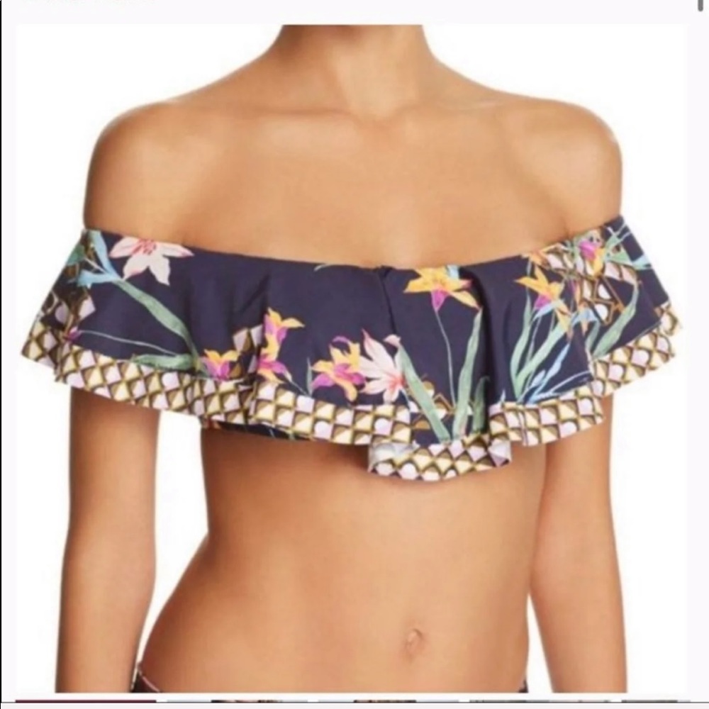 🔥⬇️ SALE NWT Trina Turk Top Fiji Floral Off-the-Shoulder - Picture 4 of 9